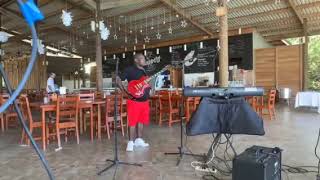 Roatan live bandance ft Jensen and Clinto(cover songs)