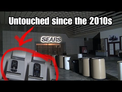 WE FOUND 2013 PHONES STILL ON DISPLAY While Exploring an Abandoned Mall in Ohio documentary thumbnail