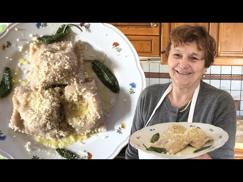 Pasta Grannies discover leek and cabbage ravioli called kropfen!