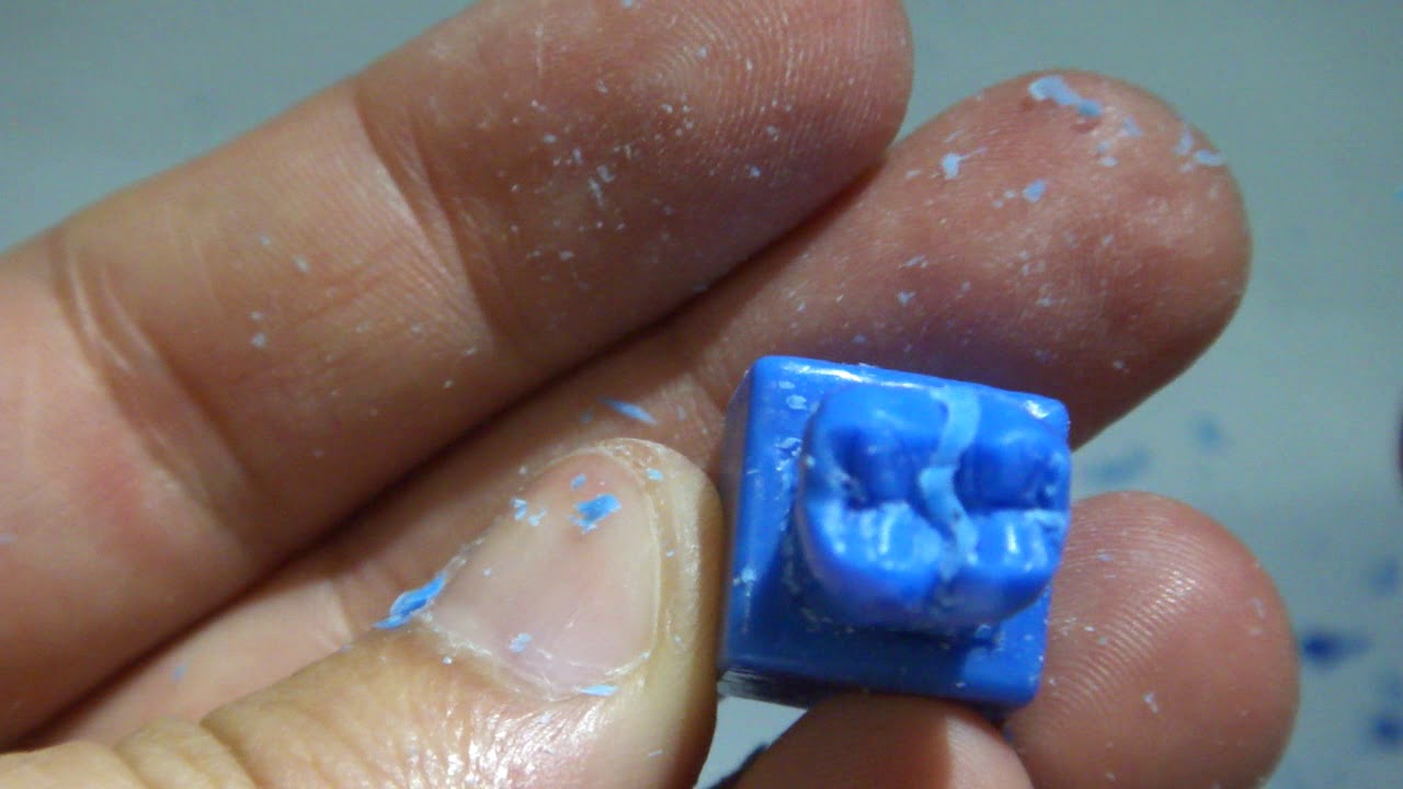 Escultura do dente 47 - Segundo Molar Inferior Direito - Em cera pré-moldada