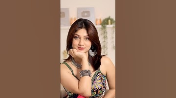 Who Is This Gujju Chhokri? #shorts #transition #navratri #desi