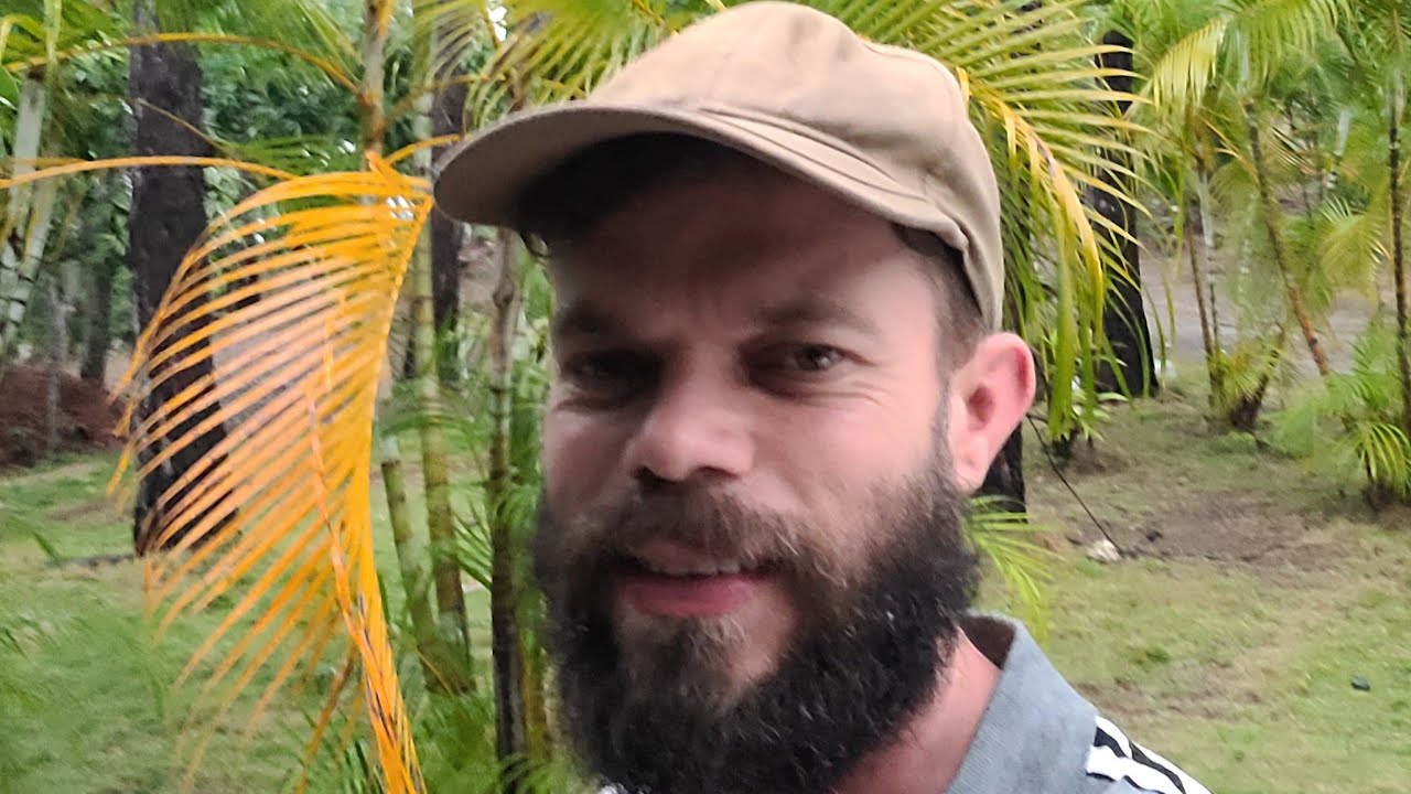 Cayendo agua💧 en el Campo. 
