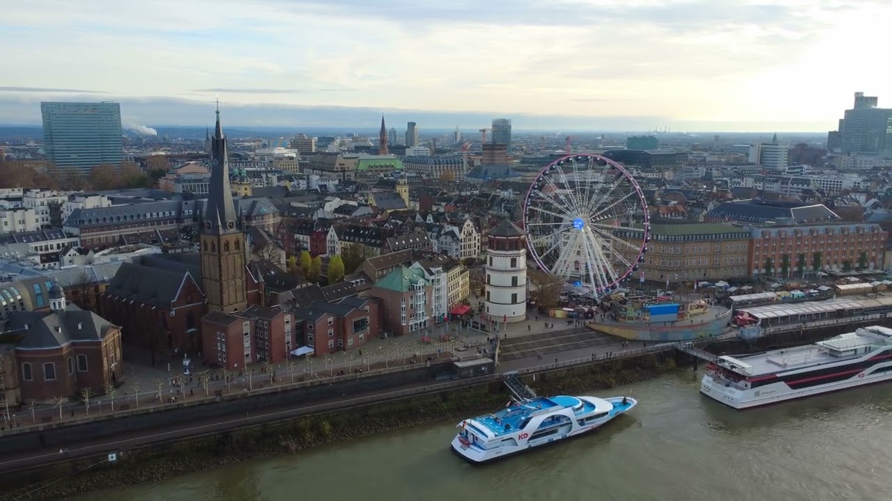 Düsseldorf Germany｜Old Town Christmas Market & Festive Lights 4K Drone (Zoom Out)
