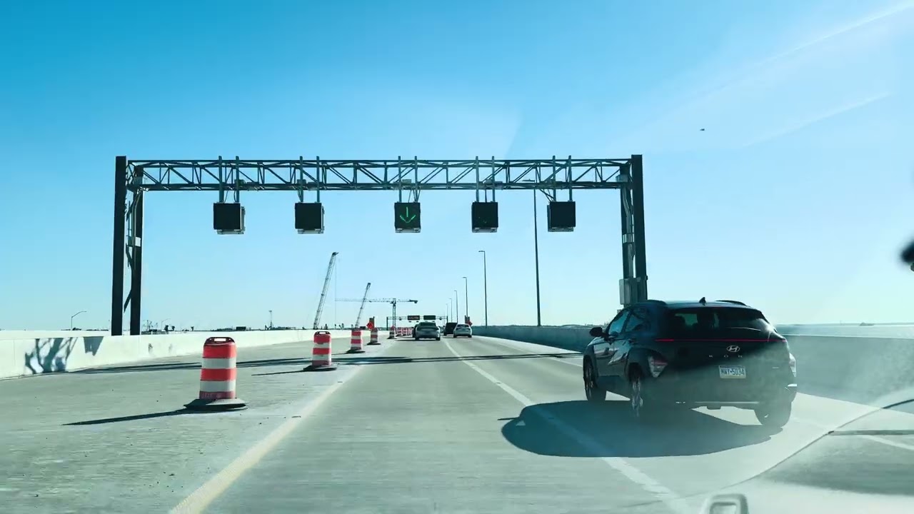 I-64 & 60 HAMPTON ROADS BRIDGE-TUNNEL                  VIRGINIA USA HD4K