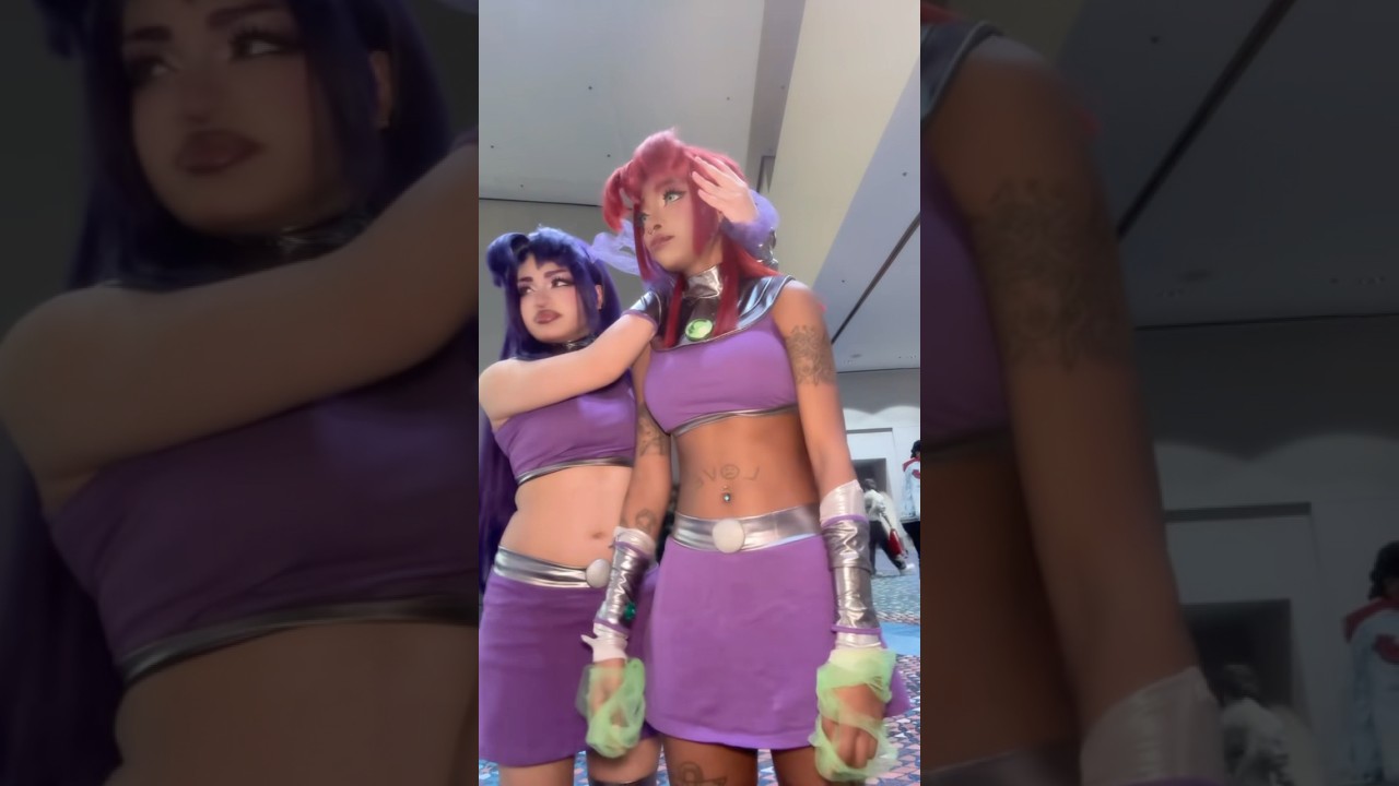 Your OTHER left. @Hollowcoded #starfire #blackfire #cosplay