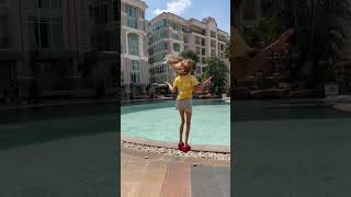 Best game play at swimming pool, Funny family play games #shorts