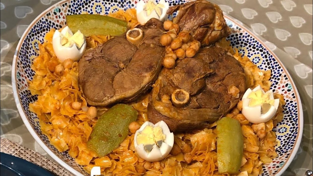 طريقة سهلة و بسيطة لتحضير أطيب و ألذ تريدة بالصوص الأحمر واللحم  أكدولي على التعسال👌Trida un délice