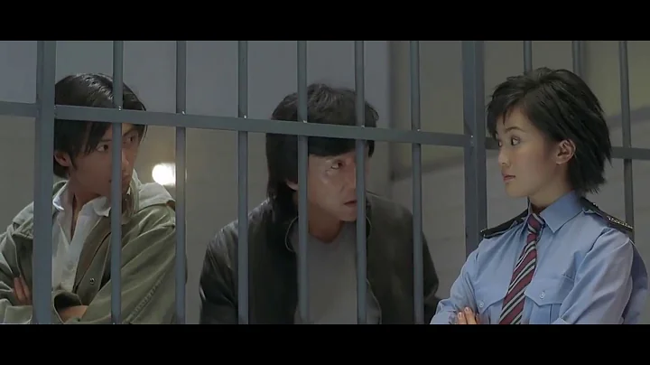 New Police Story 2004 - Jackie Chan escape from ja...