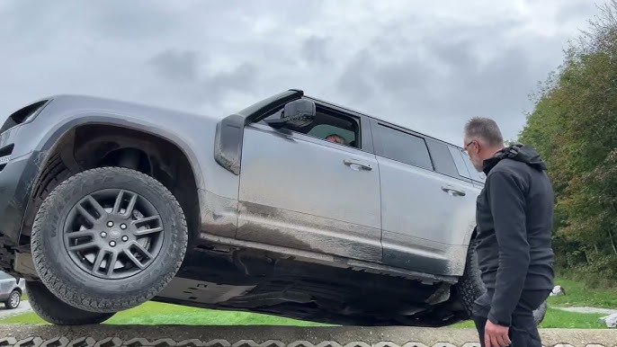 Driving a 525-Horsepower Land Rover Defender