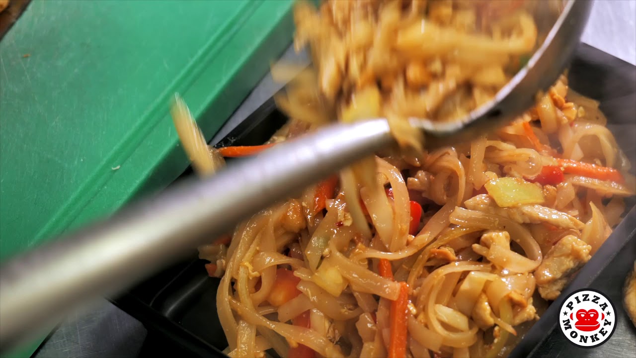Beszöktünk a Pizza Monkey konyhájába: így készülnek az ázsiai finomságok!