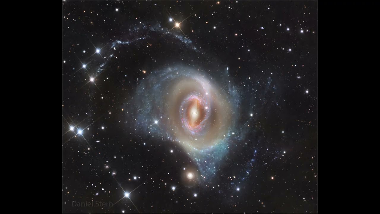 4 февраля 2026 г. — Спиральная галактика NGC 1512: Широкоугольный снимок.