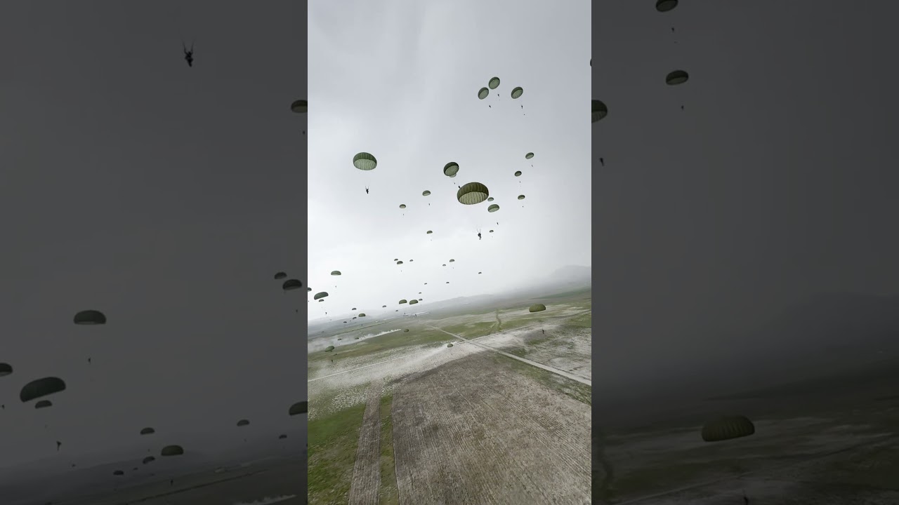 Erciyes-2025 Tatbikatı'nda Gündüz Paraşüt Atlayışlarından Nefes Kesen Görüntüler...