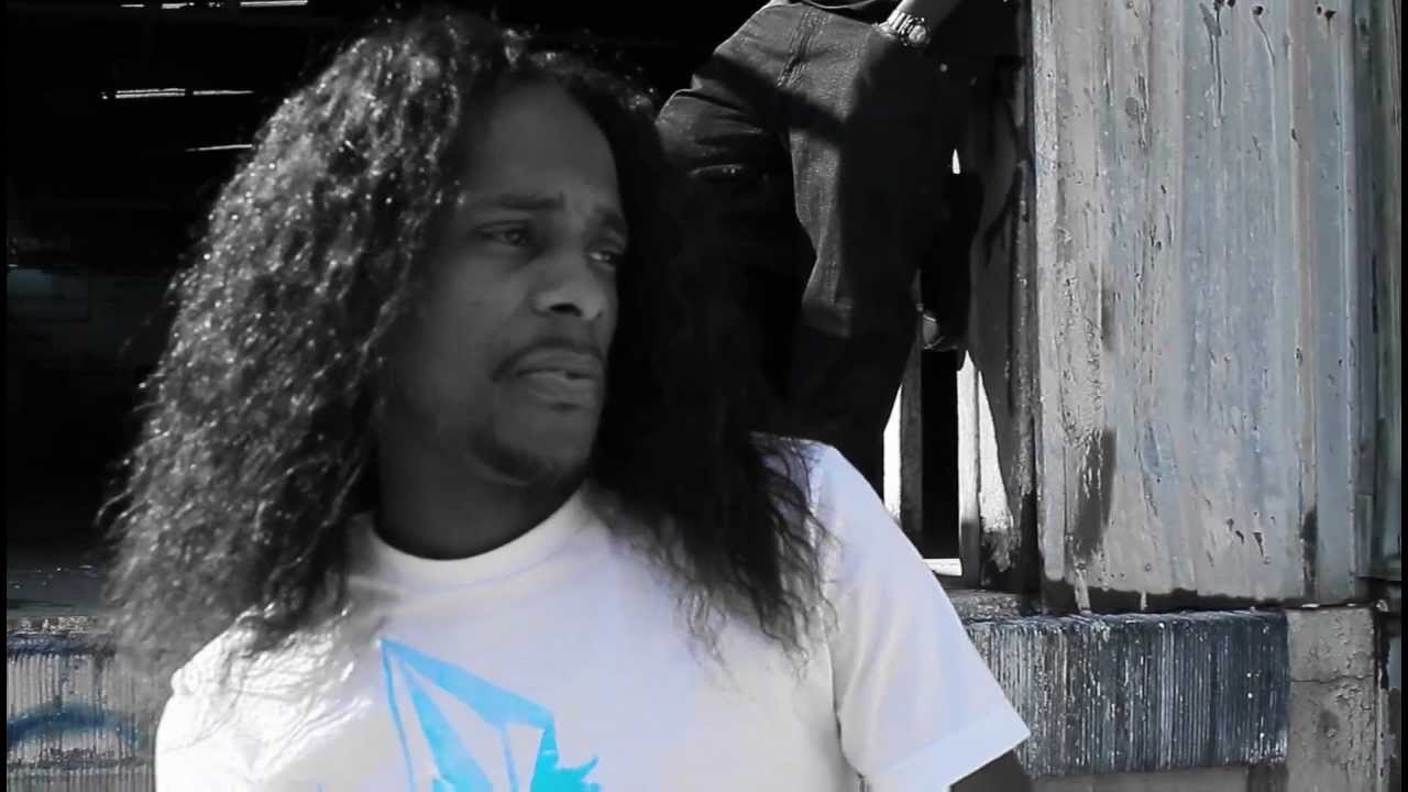Guarda Bonz Dat Place su YouTube Guarda Bonz Dat Place su YouTube
