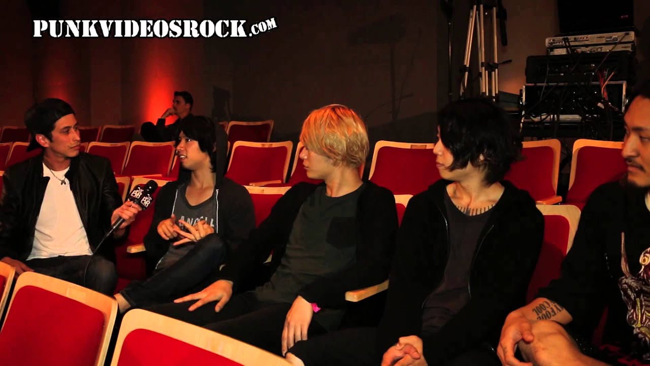 ONE OK ROCK talk documentary and John Feldman w/ @RobertHerrera3