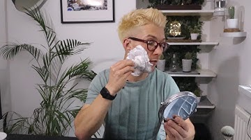 How to use a Shaving Brush (MÜHLE Shaving tutorial)