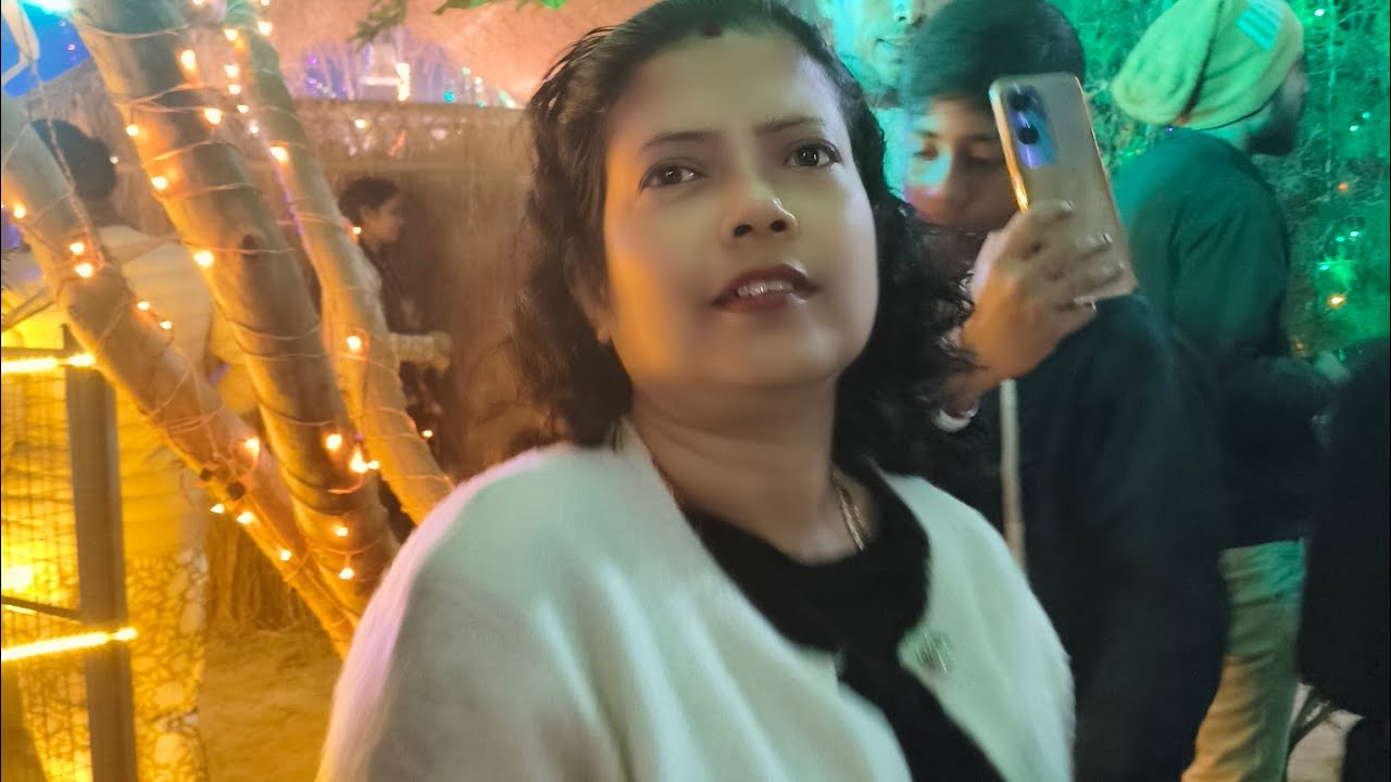 25th December এ আমাদের আলিপুর দুয়ার কে এত সুন্দর সাজানো হয়েছে। আমি এই প্রথম দেখলা।জাস্ট অসাধারণ 