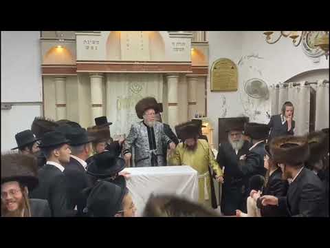 Apple Throwing Tish In Stropkov Motzei Simchas Torah 5785