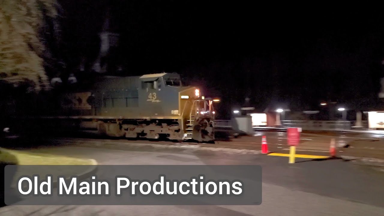 Double-digits! CSX 43 leads local train L199 off the Old Main Line at Point of Rocks