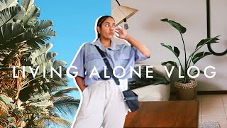 LIVING ALONE VLOG | grocery haul favourites, trendy thrift haul + iced-coffee recipe!