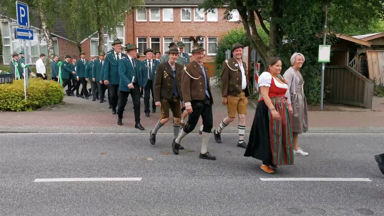 Schützenfest Neuenkirchen-Vörden 2022 - Umzug Montag 11.07.2022 - Gruß Matthias