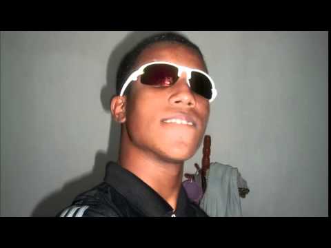 mc robert - mais que bunitinho ela tava de aparelho