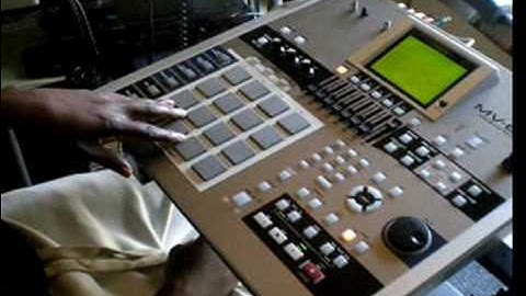 Roland MV 8000 in "Pattern Mode" with DJ Craig Brooklyn