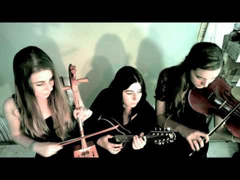 The Green Pajamas - The Queen's Last Tango (Official Music Video) The Green Pajamas - The Queen's Last Tango (Official Music Video)