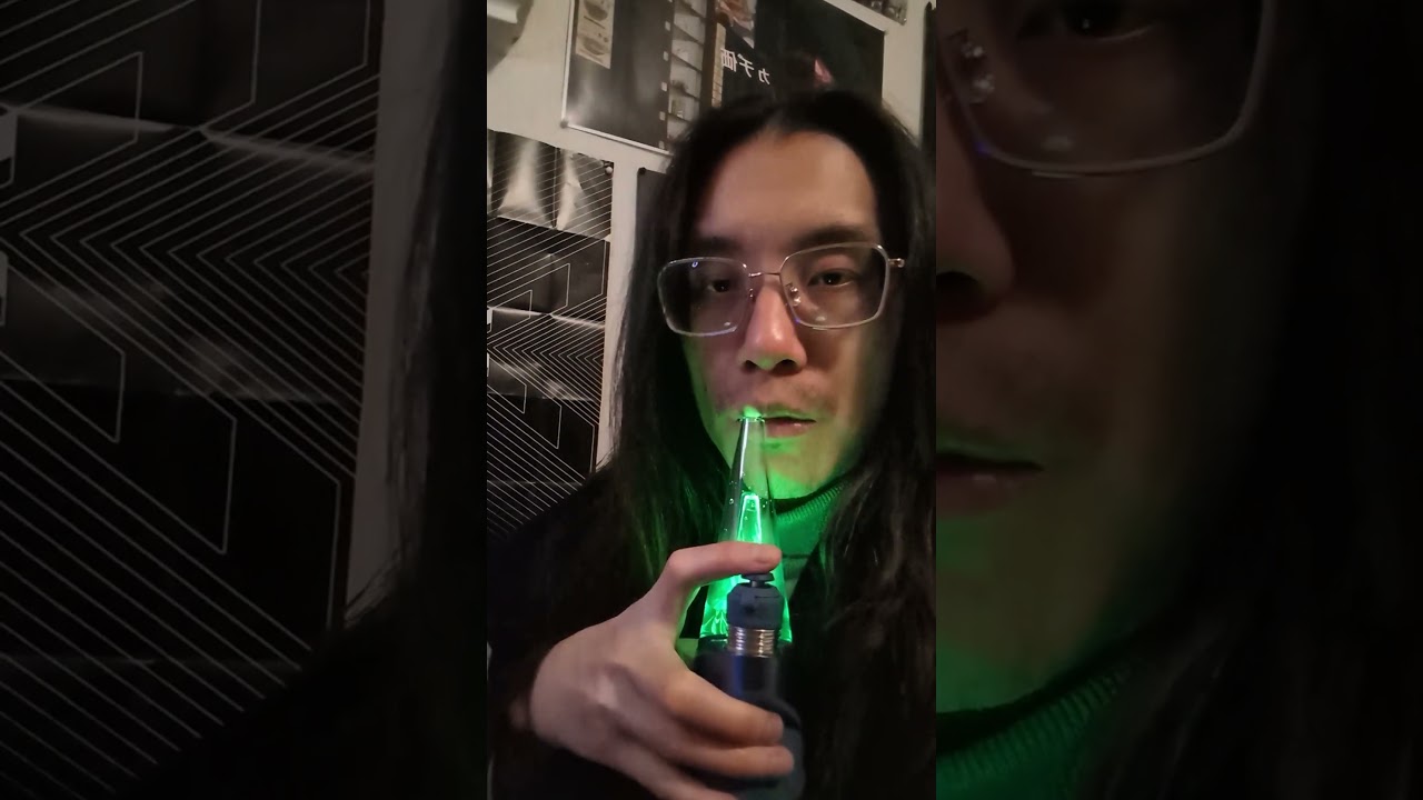 The limited edition "Storm" Puffco