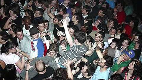 CSS - Music is My Hot Hot Sex [ Remix ] [ HQ ]