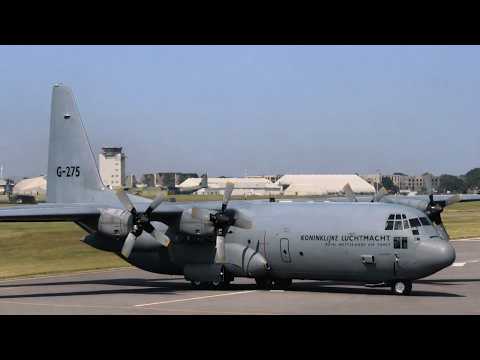 Busy Evening at Cambridge Airport ✈️ Close-Up Aircraft Arrivals & Departures