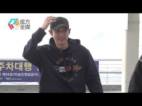 2019-03-01 朴燦烈仁川出發飛赴巴黎 壹路微笑心情好 Park Chanyeol Departs For Paris From Incheon Airport