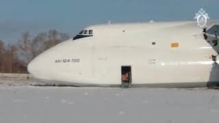 Volga-Dnepr Antonov An-124 emergency landing at Novosibirsk Airport