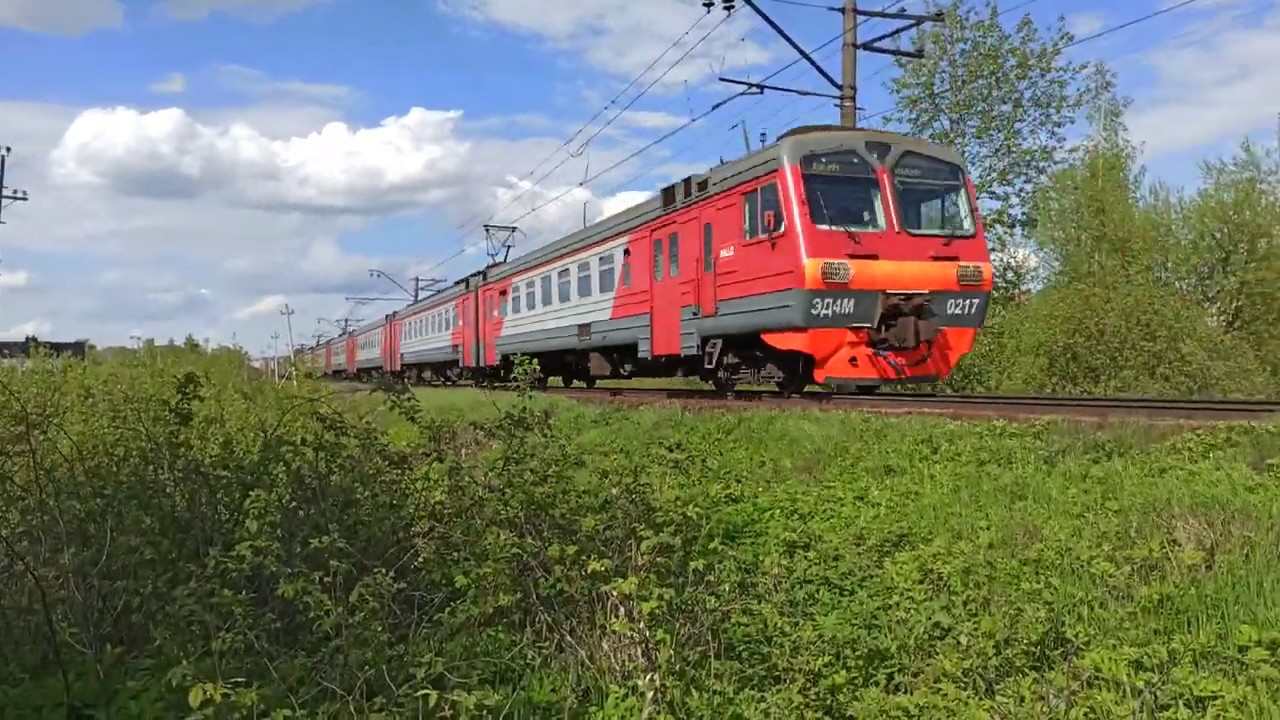 Электрички савеловского направления депо. Эд4м 0217. Эд4м 0469. Электричка эд4м Савеловское. Эд4м зеленая окраска.