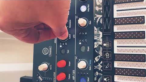 Roland tr8s & arturia microfreak jam