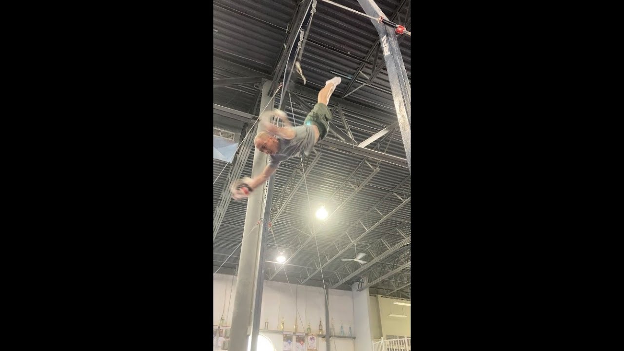 RINGS WORKOUT (DISLOCATE SHOOT TO L WORK/SINGLE ARM IRON CROSS EXERCISE