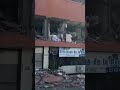 Terremoto de 7.4 causa daños estructurales severos