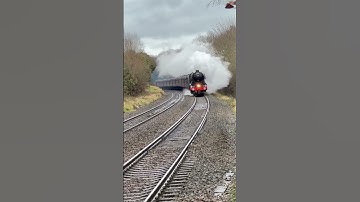 Flying Scotsman coming through Hinckley Station 10:30 Dec 13th 2023.