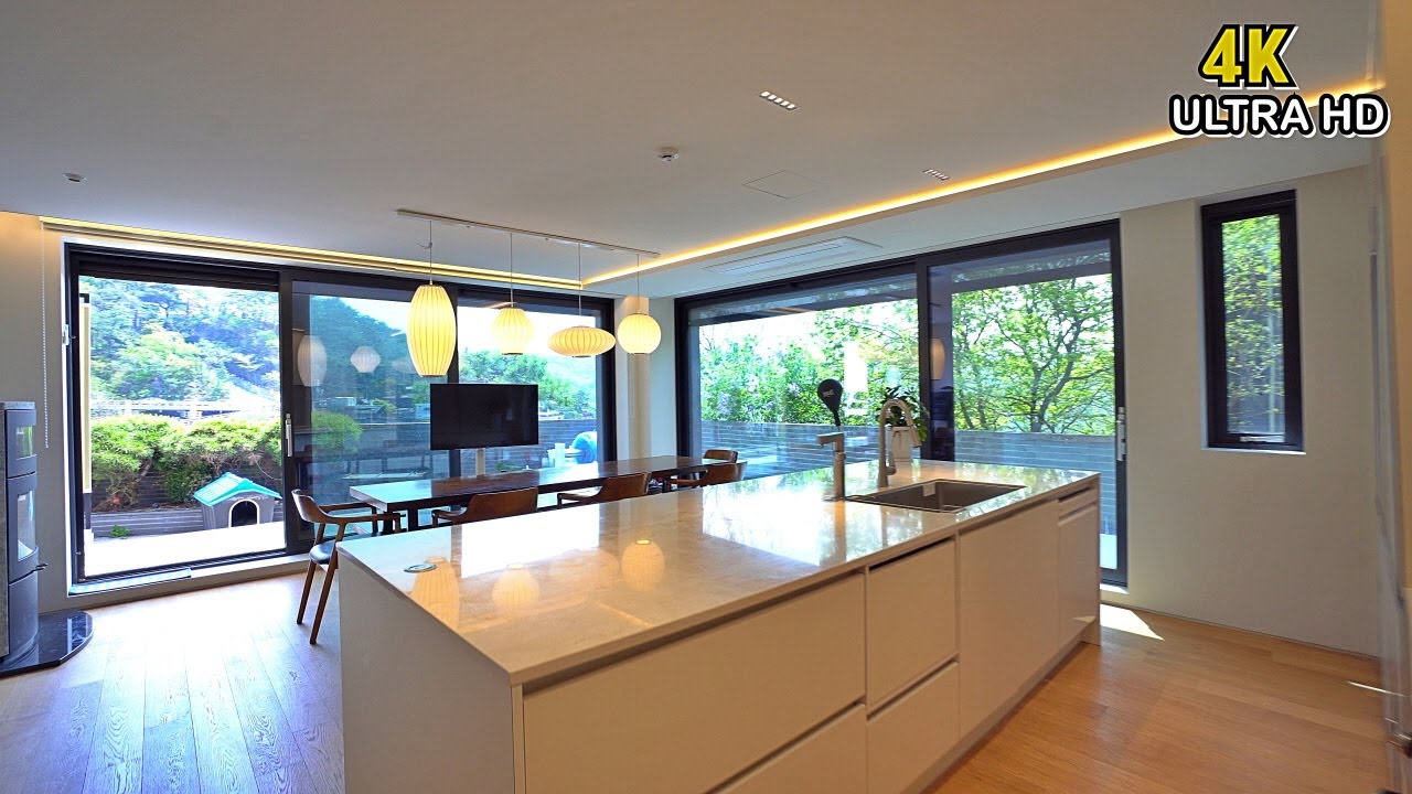 멍 하니 바라보니 힐링 되는 뷰.! 평창동 단독주택 엘레베이터에 옥상 정원까지 예쁜.! Korea's Luxury Housing