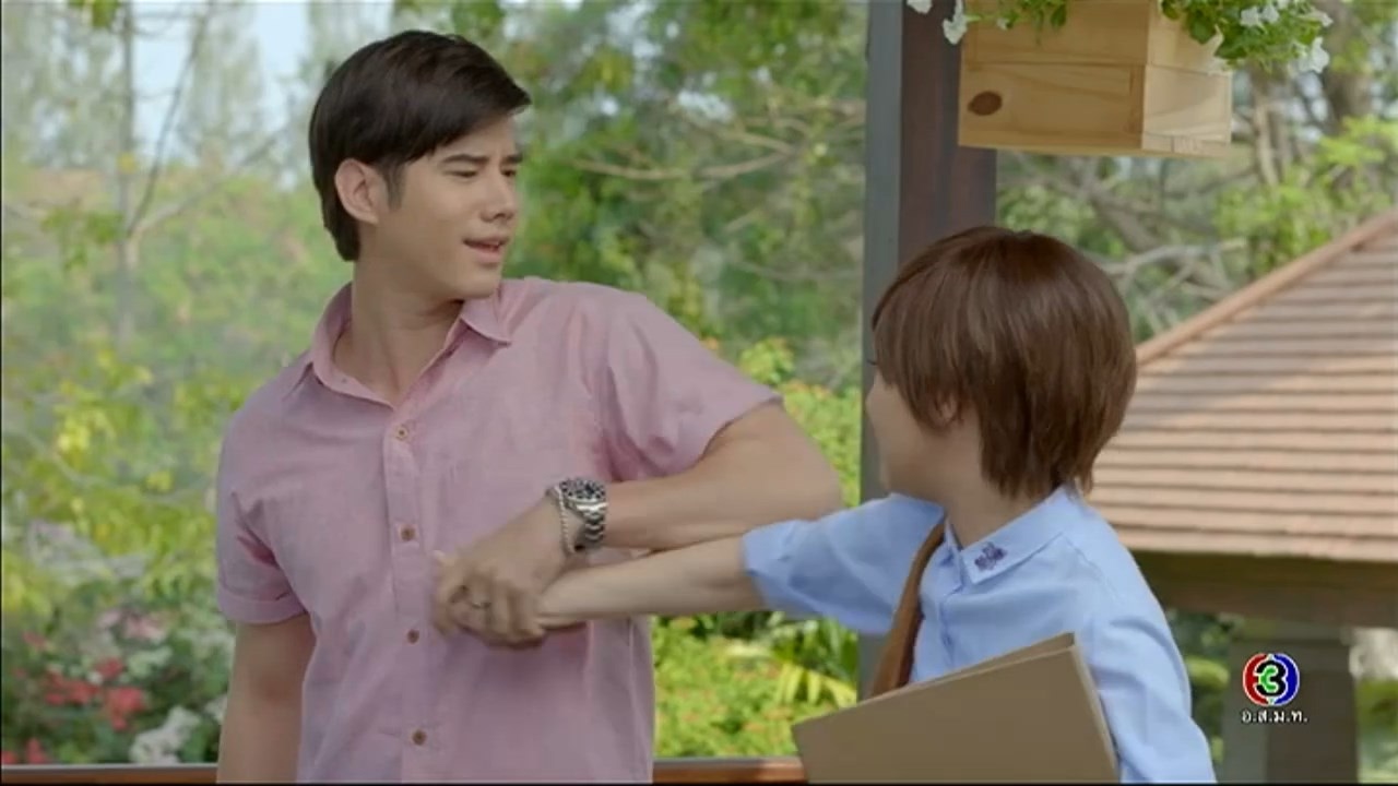 งั้นจับมือ..........งั้นโอบเอว | บัลลังก์ดอกไม้ | TV3 Official