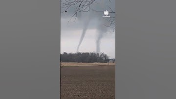 Two tornadoes? Multi-vortex tornado appears in Ohio sky