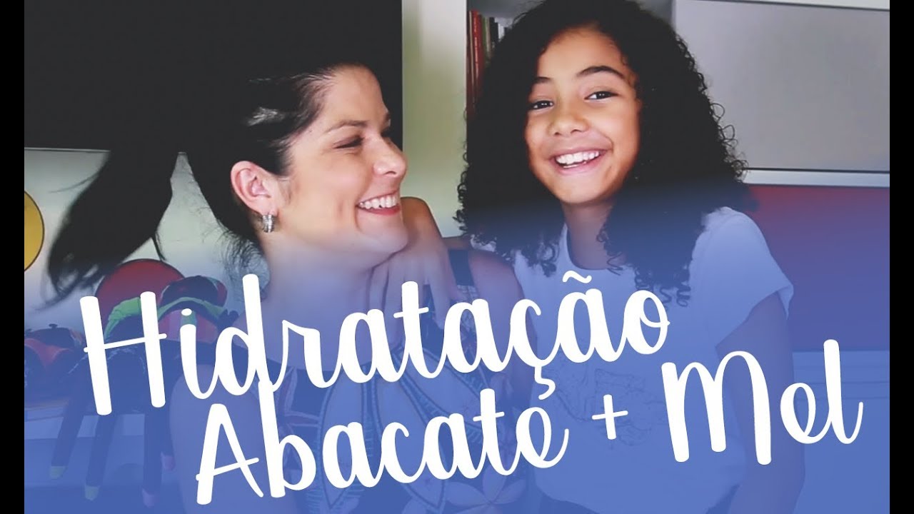 Hidratando os Cachos com Abacate e Mel |Tutorial|