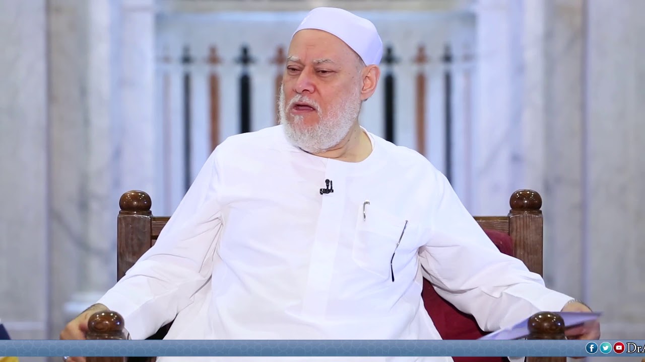 أصلى فى بداية الأذان فهل يجوز أن نفطر فى أول الأذان أم أنتظر حتى ينتهى؟