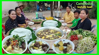 Making Soup For Khmer Rice Noodle! Eating Nom Banh Chok Sros! How To Make Nom Banh Chok Sros ?