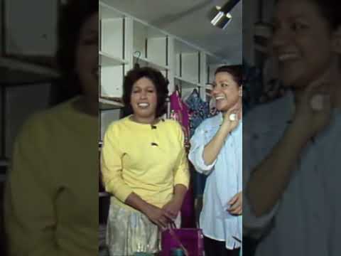 لما تذكر انك مينون ماتبي تنفضح مبروكة تنبه محظوظة طلعي شيك مو الكرت الحمر  تلفزيون