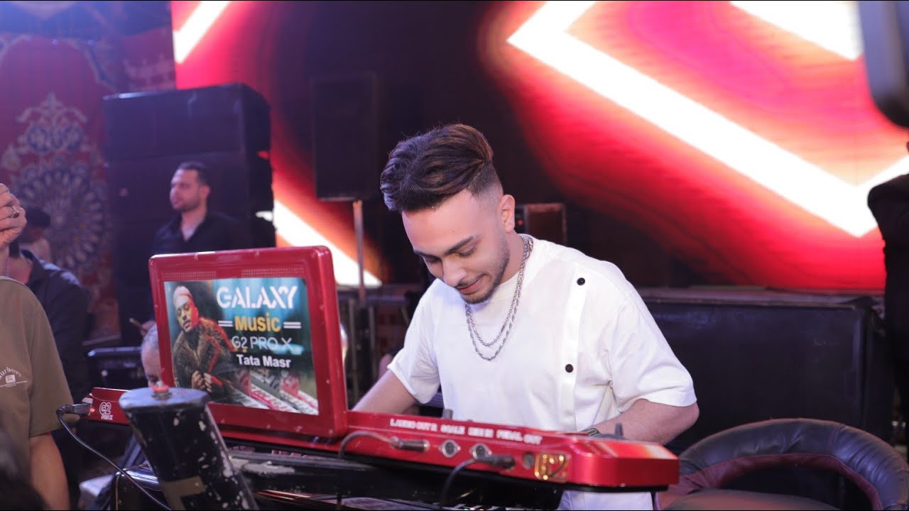 لحظة وصول الموسيقار احمد طاطا وطارق شئلشه مليونية اولاد عربي اسماعيل