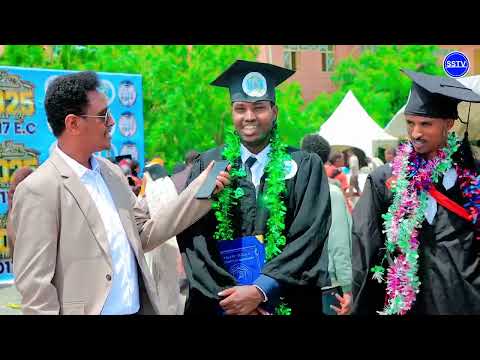 Meeshan Aan Maanta Taagnahay Allaah Ka Sakoow Waxaa Isoo Gaarsiiyay Hooyaday Macaan Iyo Abtigay Oo