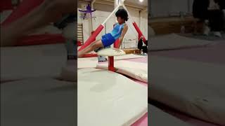 تمرين جمباز / gymnastics / تعلم حركات الجمباز #shorts