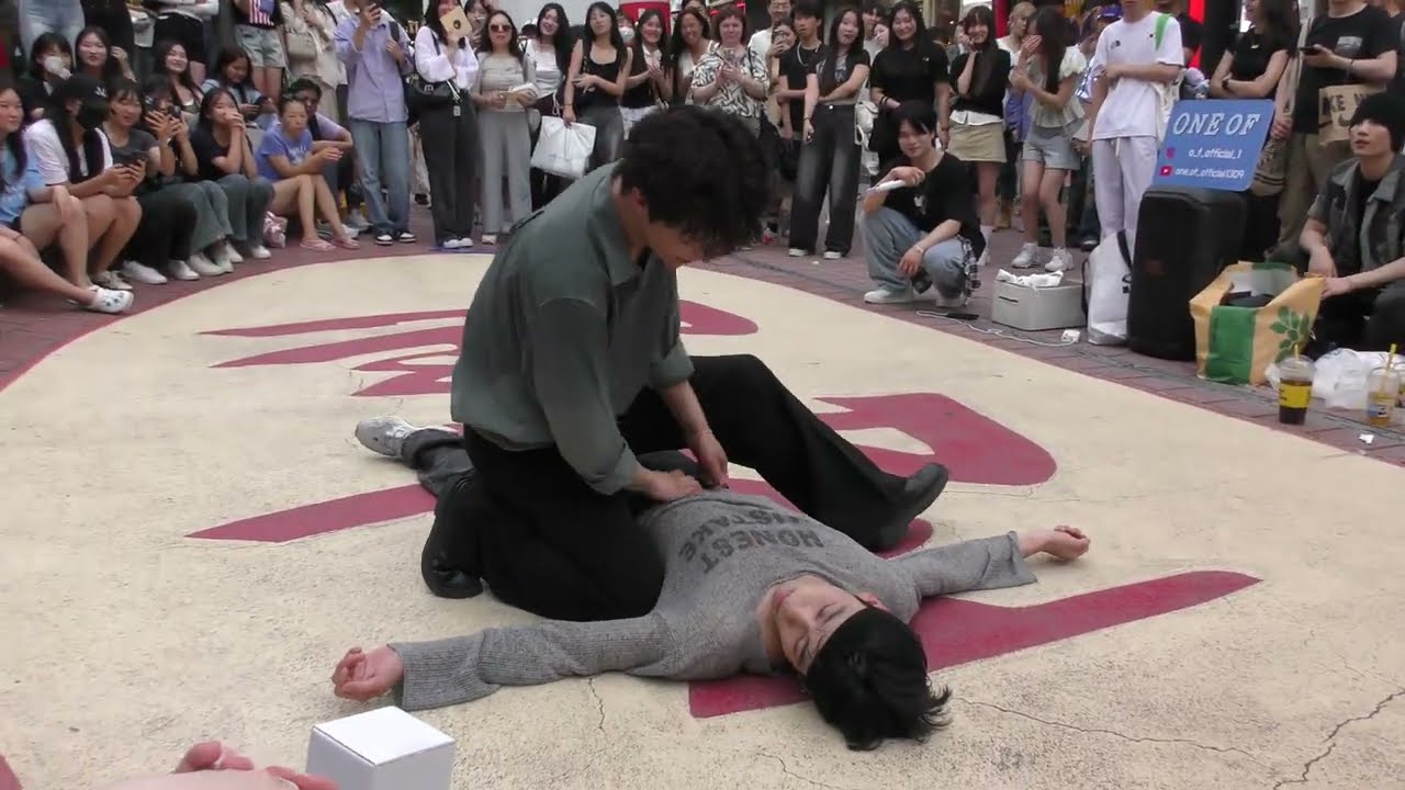 250706 kpop cover dance team ONE OF - Red (HyunA) Hongdae busking