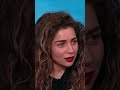 أنتي كومديانه في الحقيقه ليه الناس واخده أنطباع عكس كده