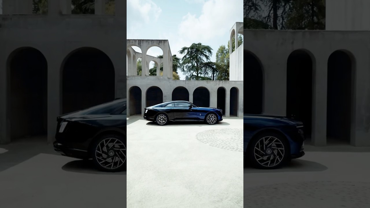 Rolls-Royce | Gradient Two-Tone